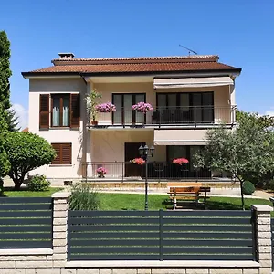 Diana Apartman